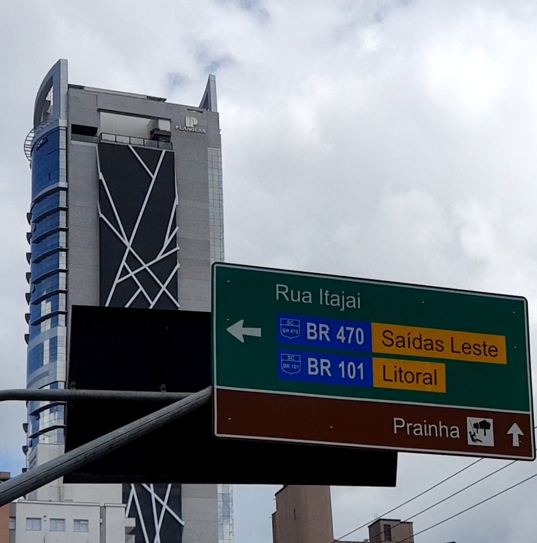 PiadoDjanho_'s tweet photo. Partiu Curitiba #CAPxGRE #ArenaDaBaixada #Athletico 🌪⚫️🔴🏟 https://t.co/Rk338puTyt