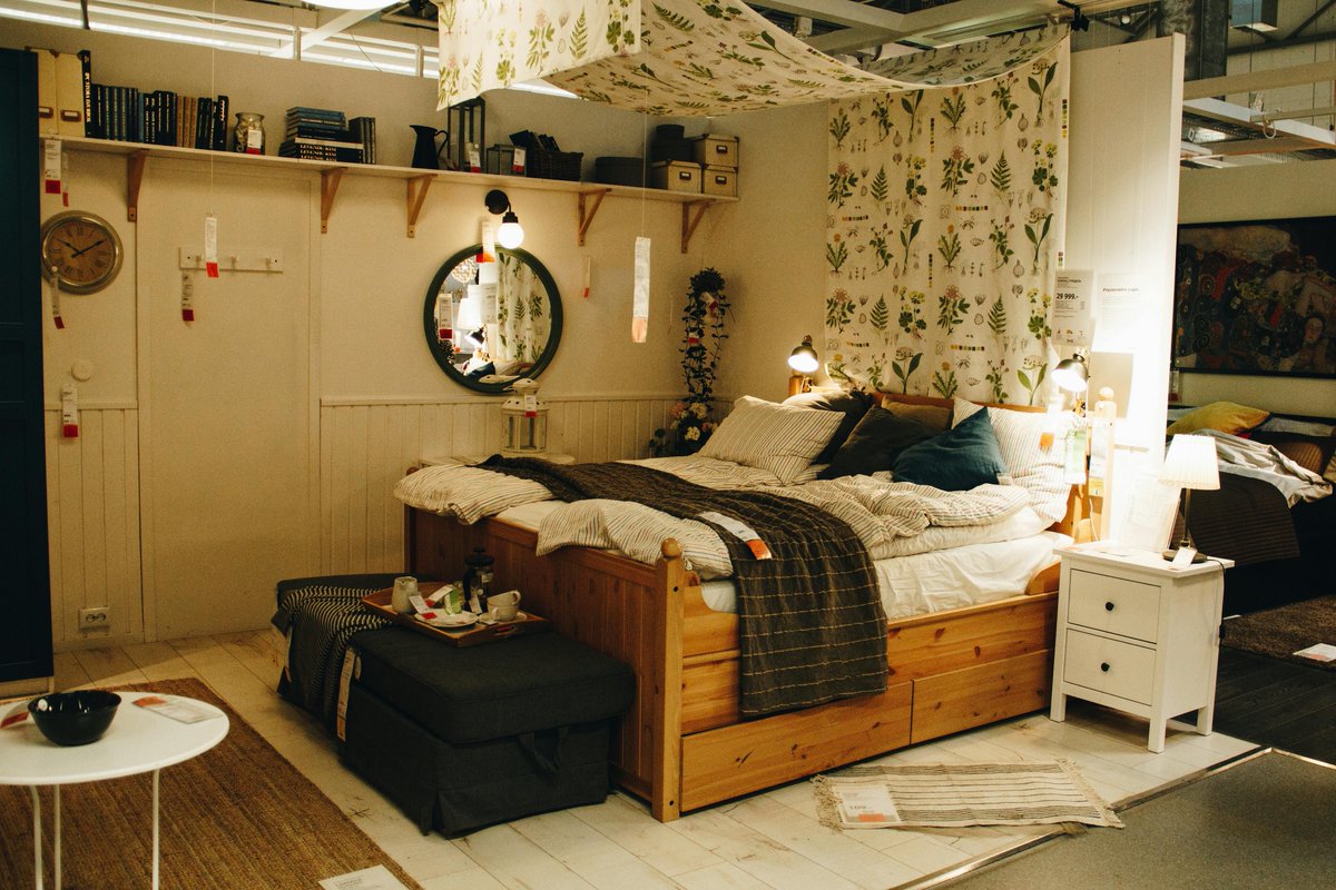 ogdecorco's tweet image. Bring comfort and style together in your bedroom with essentials made to refresh your space.

Shop now 👉 ogdecor.com

#BedroomDecor #CozyVibes #HomeEssentials #RelaxAtHome #ModernLiving #HomeStyle #DecorInspo #BedroomGoals #ShopOnline #FreshHome
