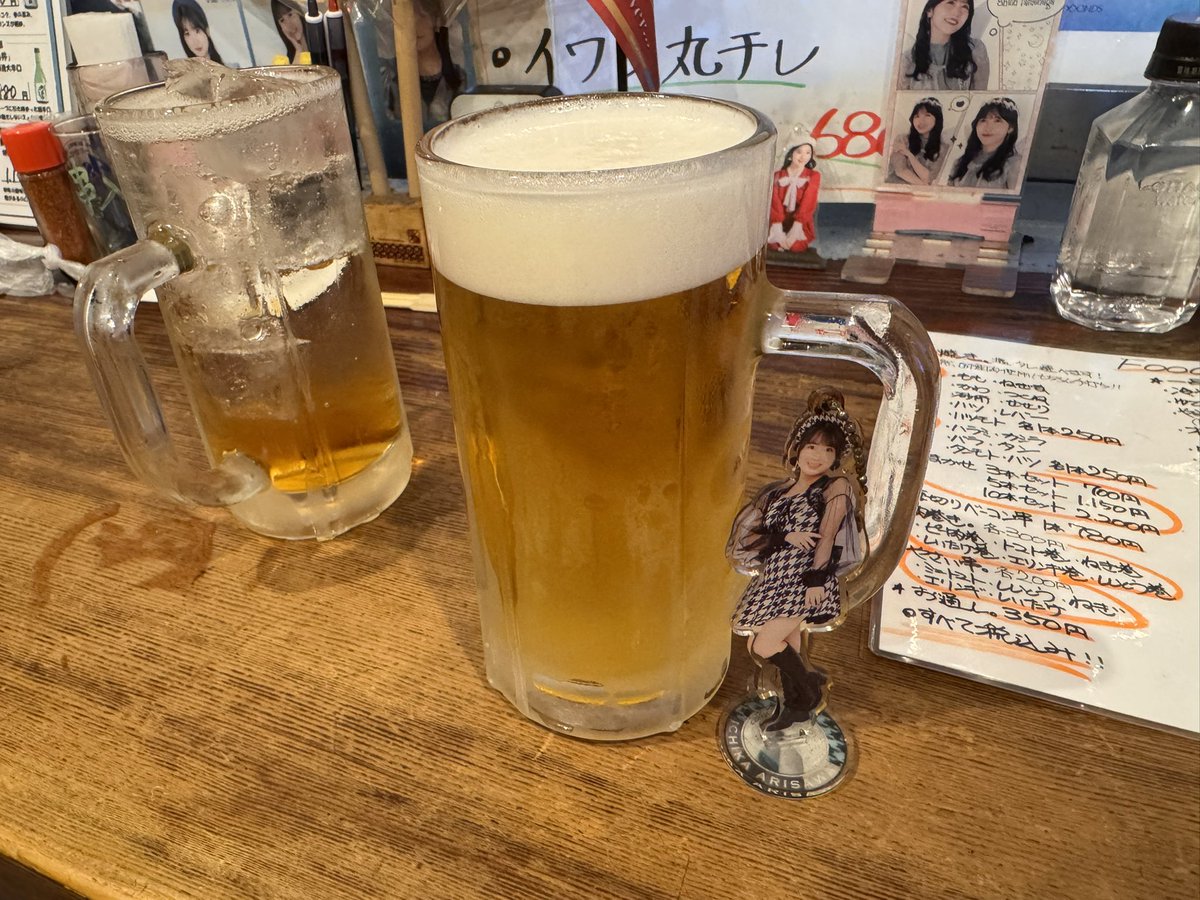 HIKAKUN_METAL's tweet photo. Juice=Juiceの時に毎年Jフェスでお会いするハロオタ仲間と会えたのでアフター🍺
酒も料理も最高‼︎ https://t.co/bzr96FDghO