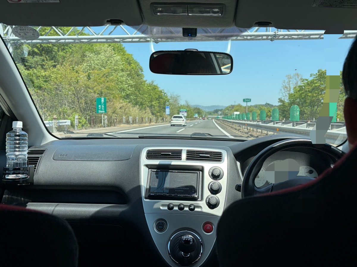 Jinshoki_TTN's tweet image. 東北道下りで無限仕様のイケイケEP3に出会って、お互い珍しい車だけあって相手方がPAに入る時に手振ってもらえたからこっちも振り返して凄くほっこりした。
なんなら今年一嬉しかったかも。

ありがとう！！

#civic #EP3 #typeR