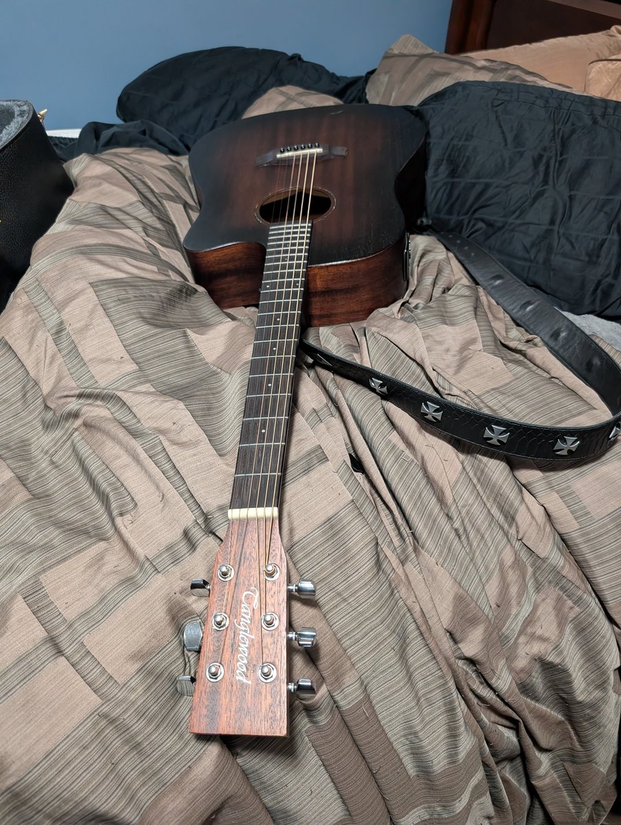 MitchellMurtoff's tweet image. Here are the results from playing my Tanglewood acoustic-electric guitar 🎸 yesterday. I did well on my warm-up session and improved on a previous lesson for my daily session. #guitaristofinstagram #guitarplayer #musicismylife #musicaljourney #musicislife