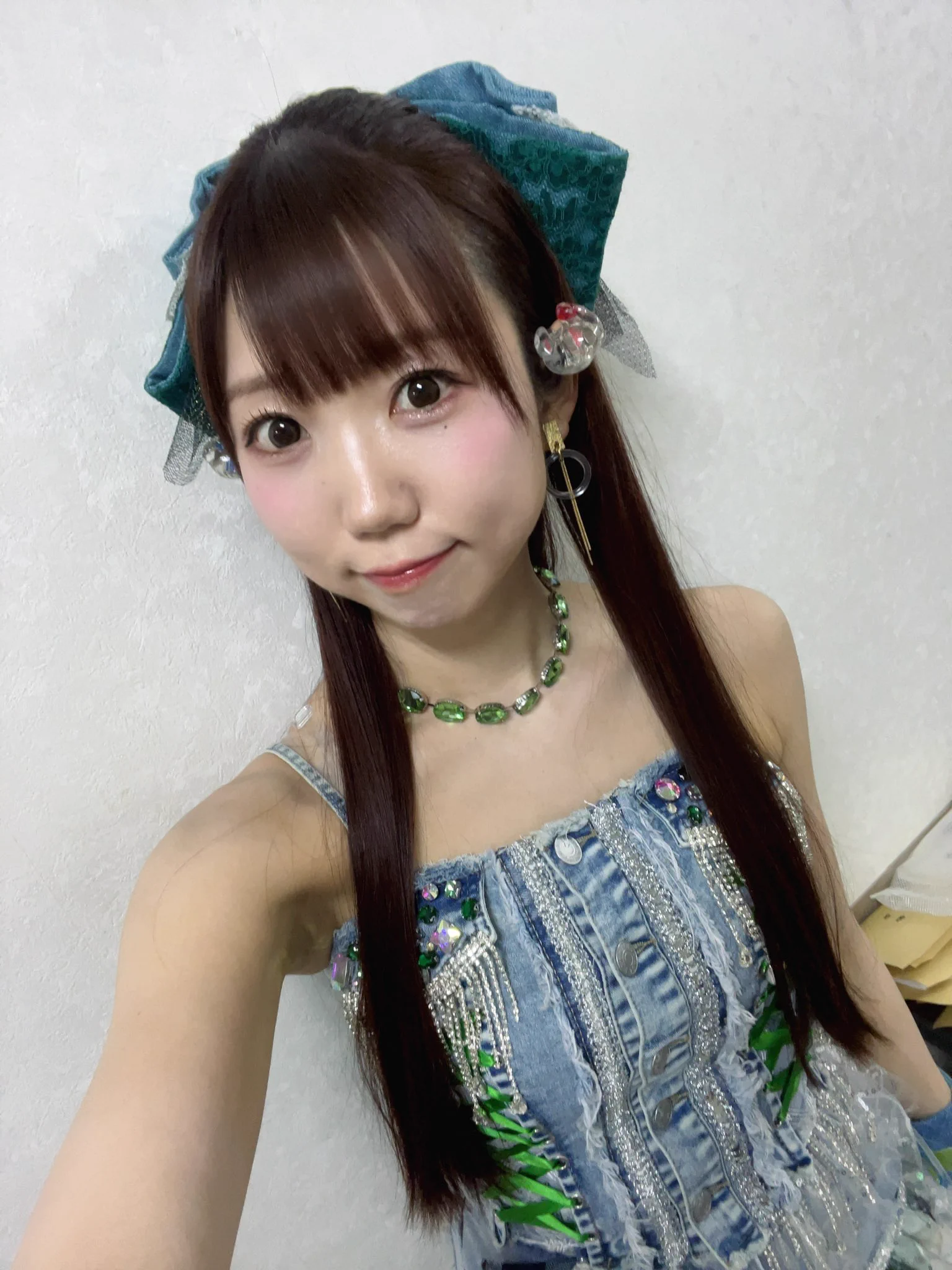 HHUE2jBbIAA6n09?format=webp&