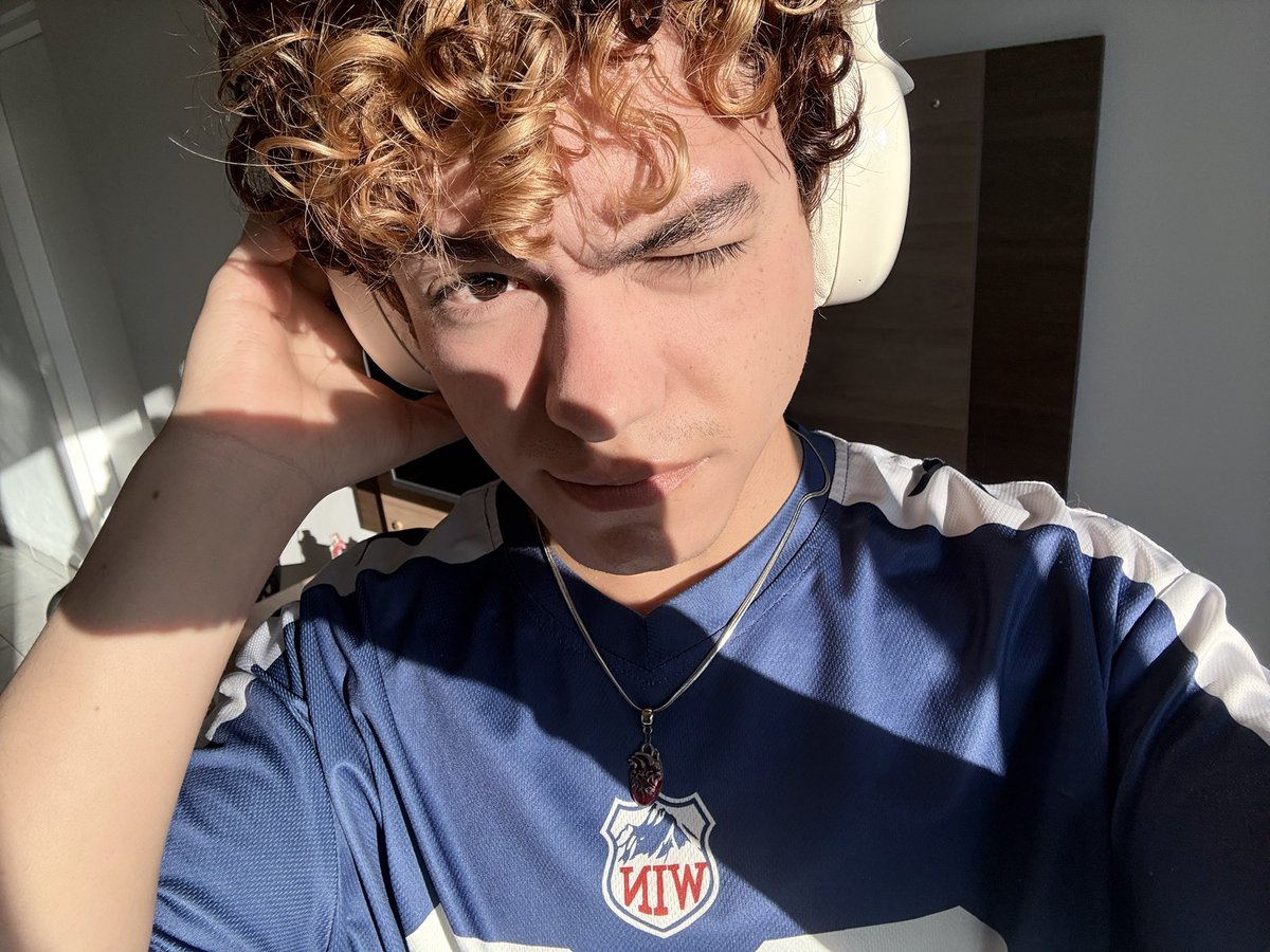 🌩🧠 𝓗𝕪𝑒⚡️🧟 tweet media