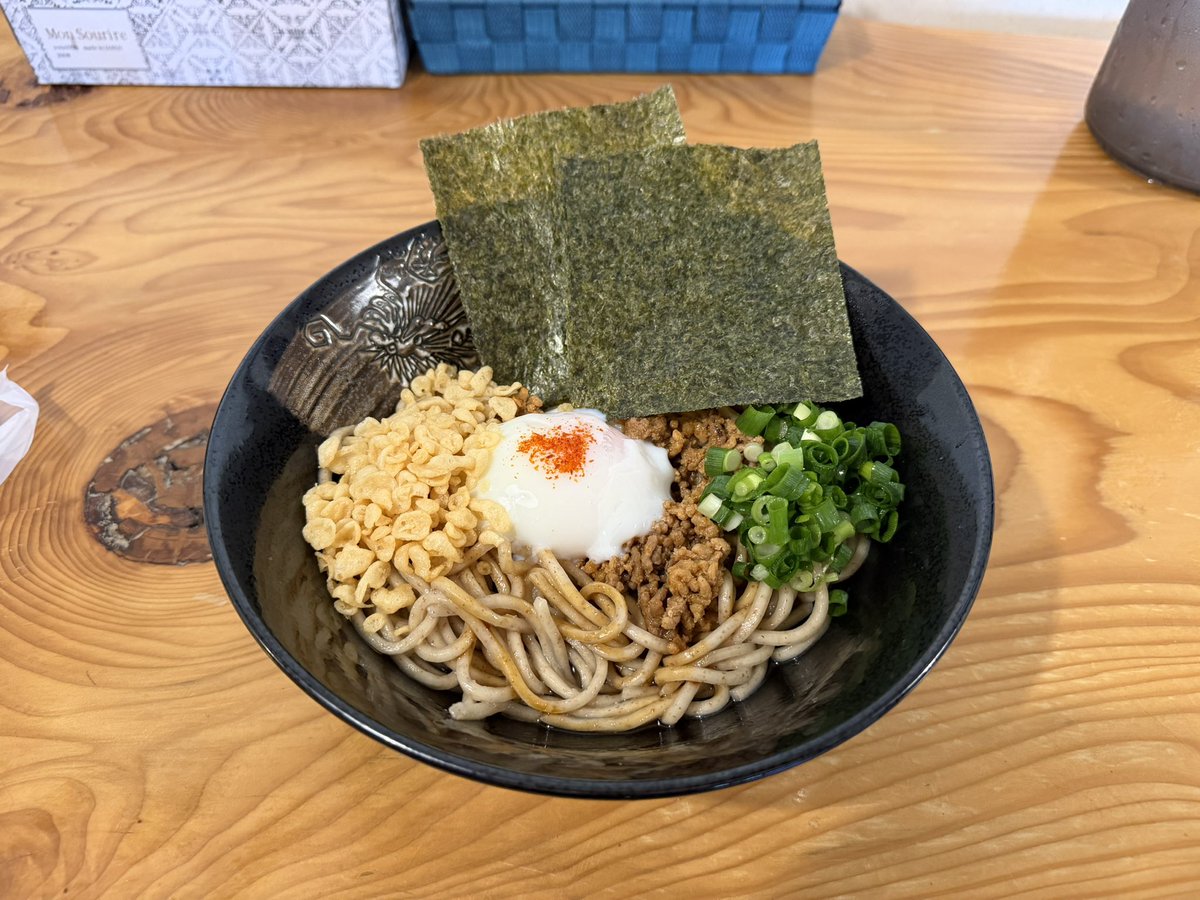 1978nori's tweet photo. 3月4月とあまりに忙しく､ただただ毎日が過ぎ…。
ようやくGWに入り､久しぶりにゆっくり安曇野へ。
やっぱりこの店のこの味。
ご馳走様でした。
@r_ryougennohi https://t.co/GRmXFhvsUV