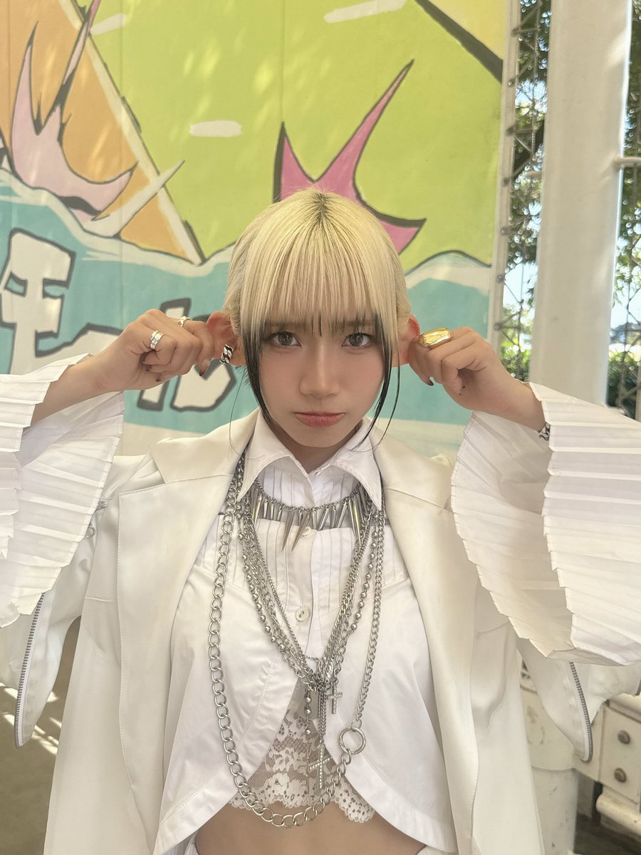 転スラED主題歌「渇望」
リリイベ📍イオンモール幕張新都心

今日もありがとう🙂‍↕️
もっともっと伝わって欲しい、シーオンの存在も知って欲しい、がんばりまする！
ライブしてる瞬間、本当に楽しいんだあ

6/2はZeppDiverCity🙂‍↕️