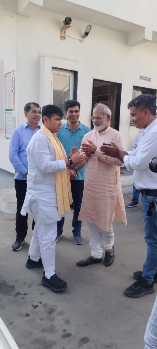 Prakash Modi tweet media