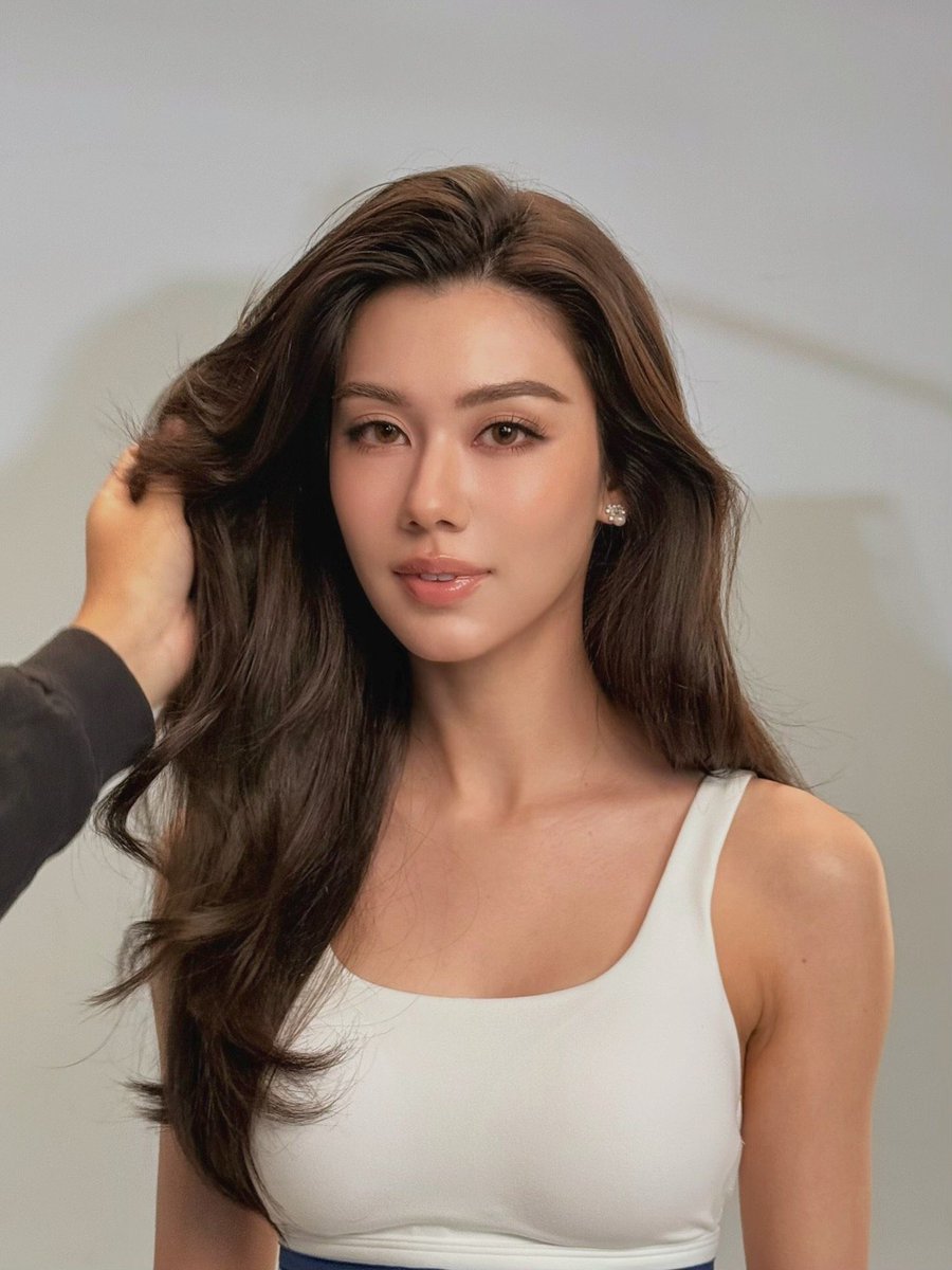 ecbae_'s tweet photo. Streets are saying this is CEO Khun Miu Natsha’s celebrity wife.

MAY IN LOVE WITH LENAMIU
#ChapterxLenaMiu
#LenaMiu #ลีน่าหมิว https://t.co/fuHSeHqiuH