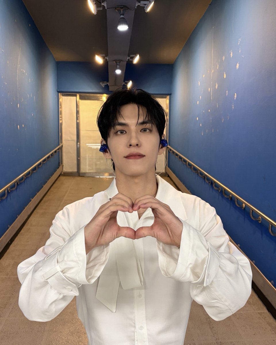DAY6 tweet media