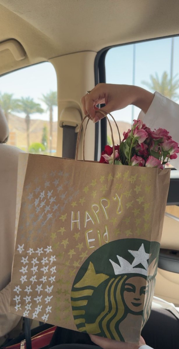Amasi_Radwan's tweet photo. SUCH A MONTH 💕🌷🎉🎈 https://t.co/vAoTG3iCGY