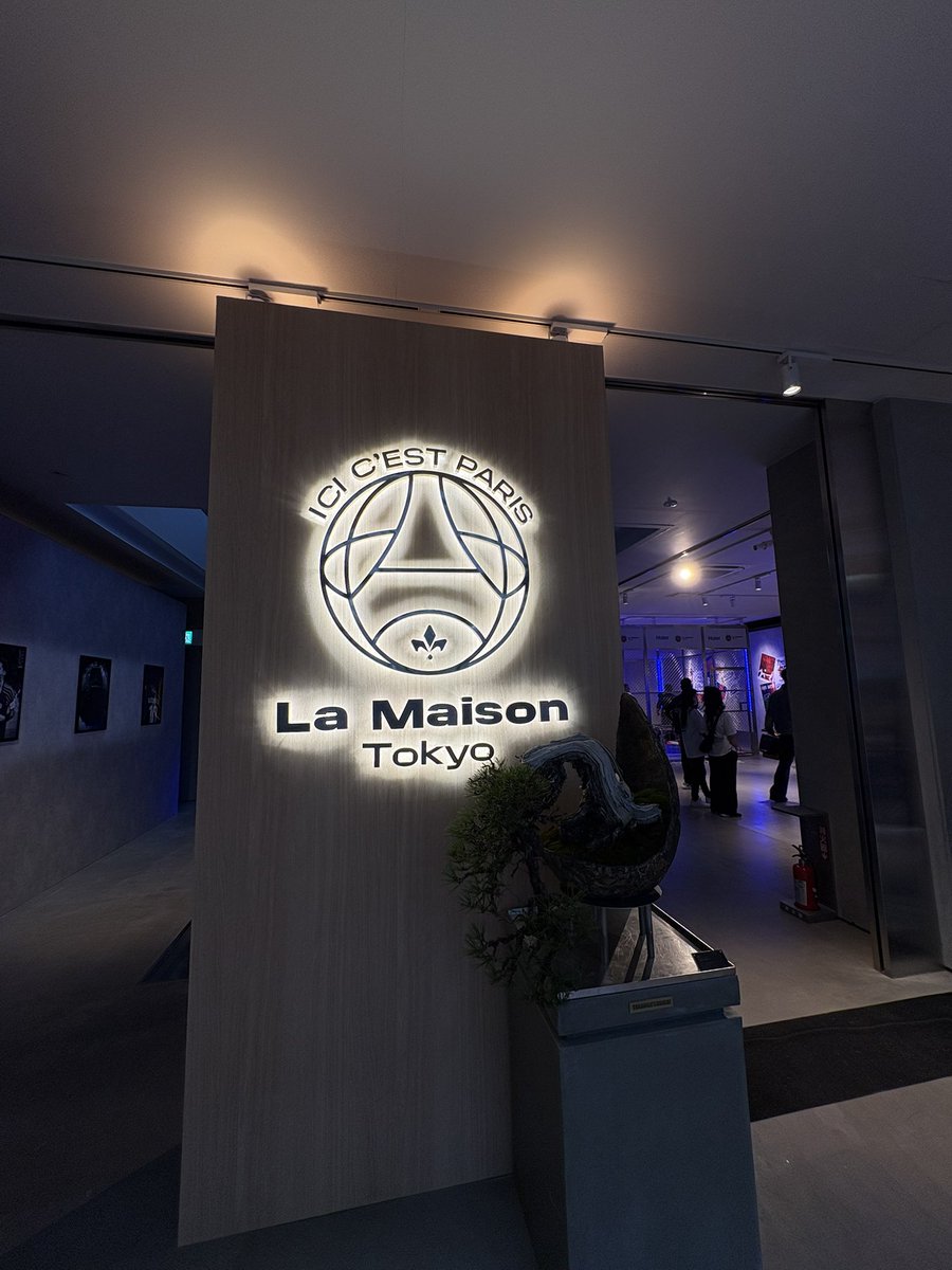 TomTom@PSG tweet media