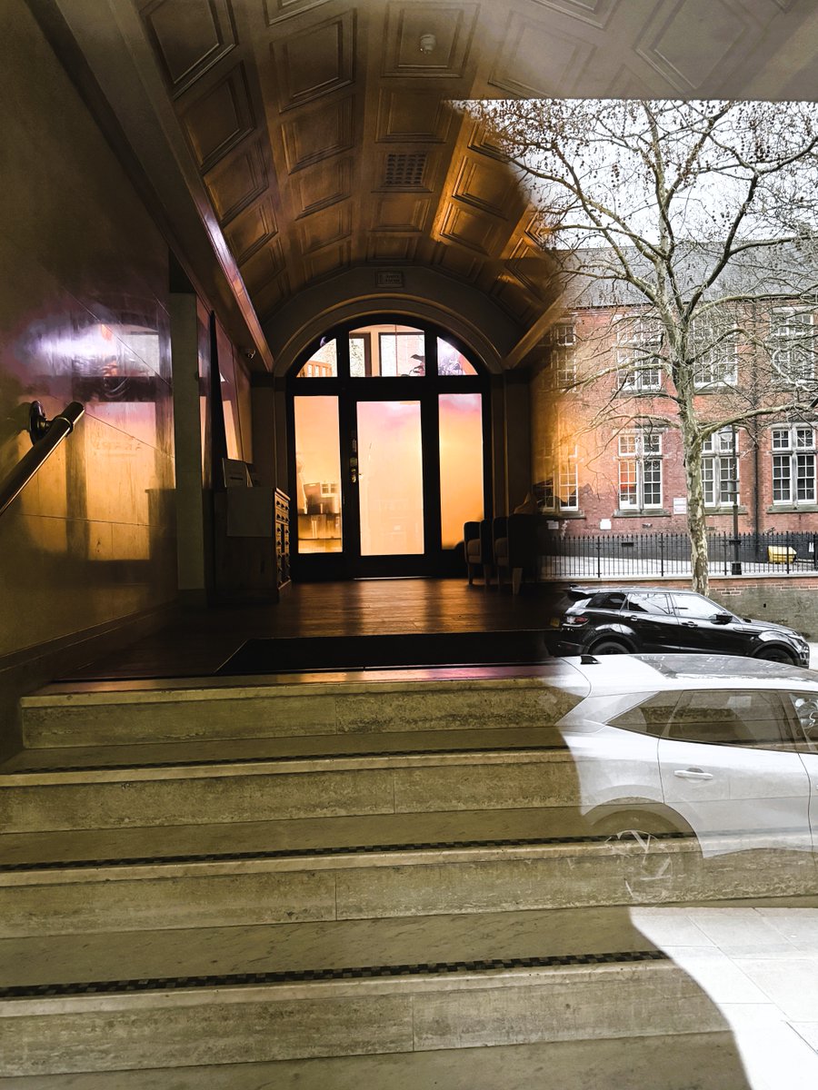 nottmoffices's tweet image. Got a #business and now need the city #workspace to fit it into? We don't just do viewings #eastmidsheadsup link: nottingham-offices.com/go