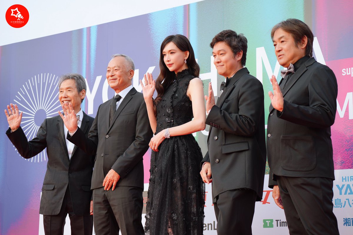 jpstargazer's tweet photo. 丸山隆平、横浜国際映画祭レッドカーペットに登場　コンペ審査員に初挑戦で緊張

日本語記事：https://t.co/ZpMdb2uL33

#丸山隆平 #SUPEREIGHT https://t.co/5SMjkPnJ0c
