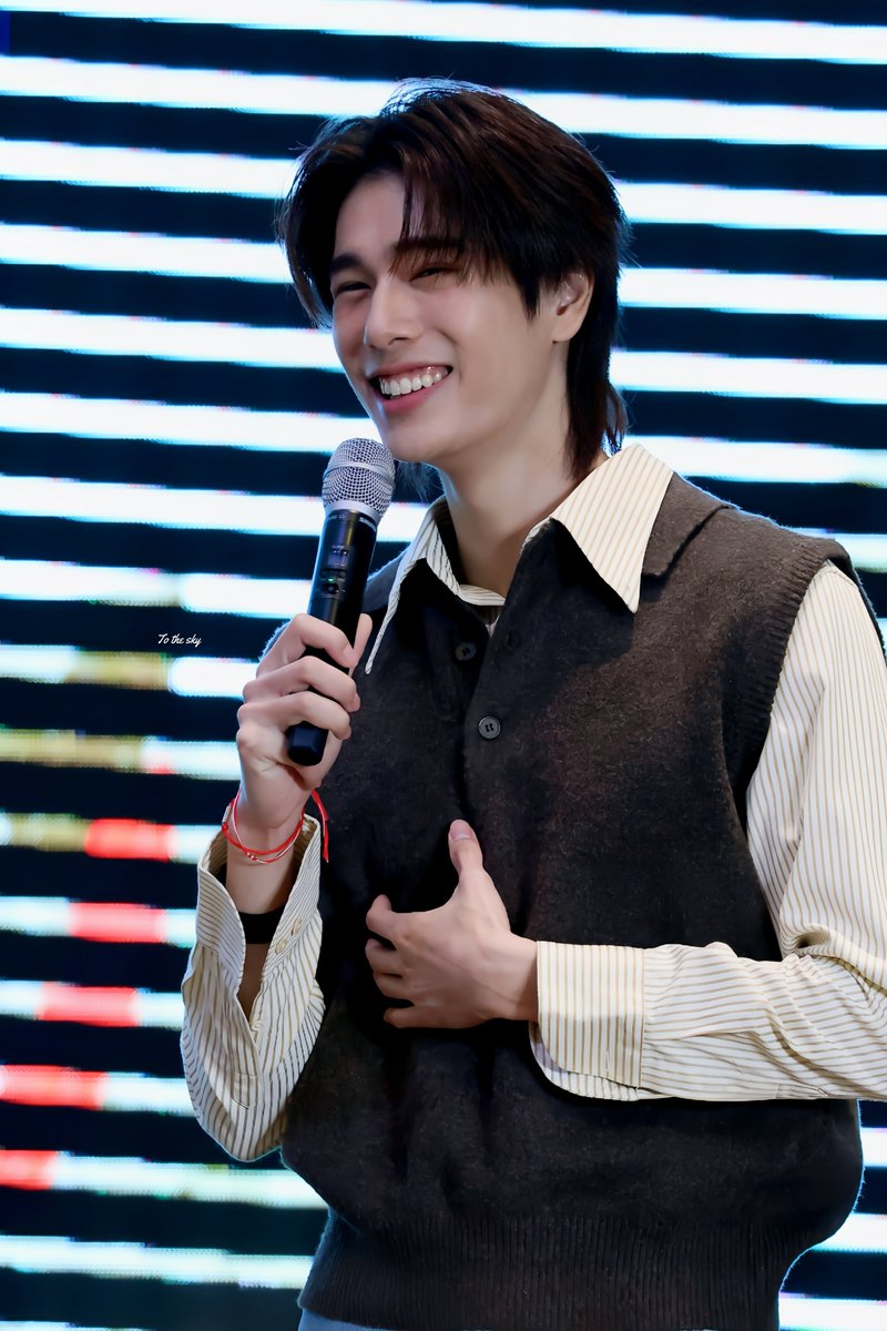😺
PHUWIN MODE ON SHANGHAI

#PhuwinShanghaiFansign
#phuwintang