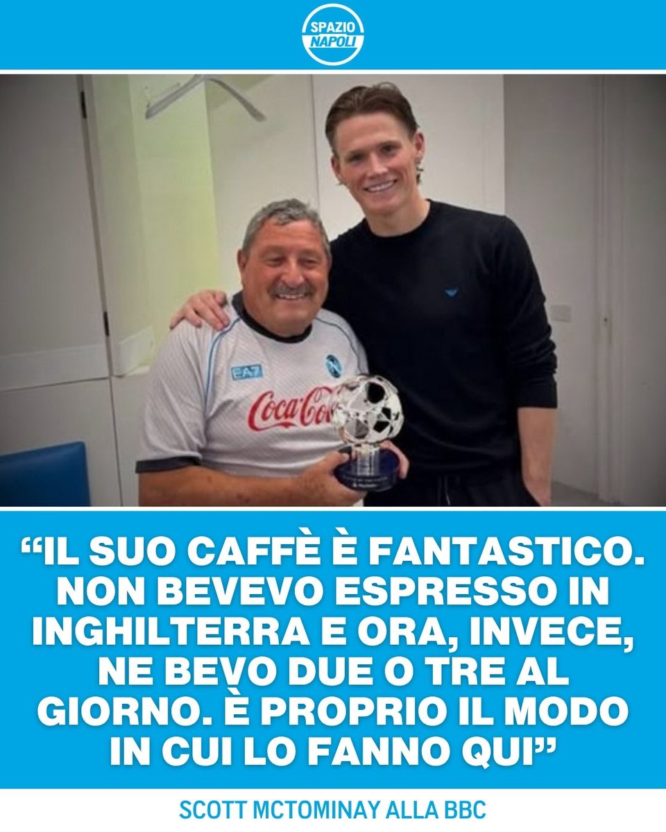Spazio_Napoli's tweet photo. Scott e il suo grande rapporto con Tommy e il suo caffè: difficile non diventarne dipendenti 😂
McTominay ha raccontato a Champions Journal il suo legame speciale con Starace: sentite qui 👇
#mctominay #starace https://t.co/Vg8Ds8HqtQ