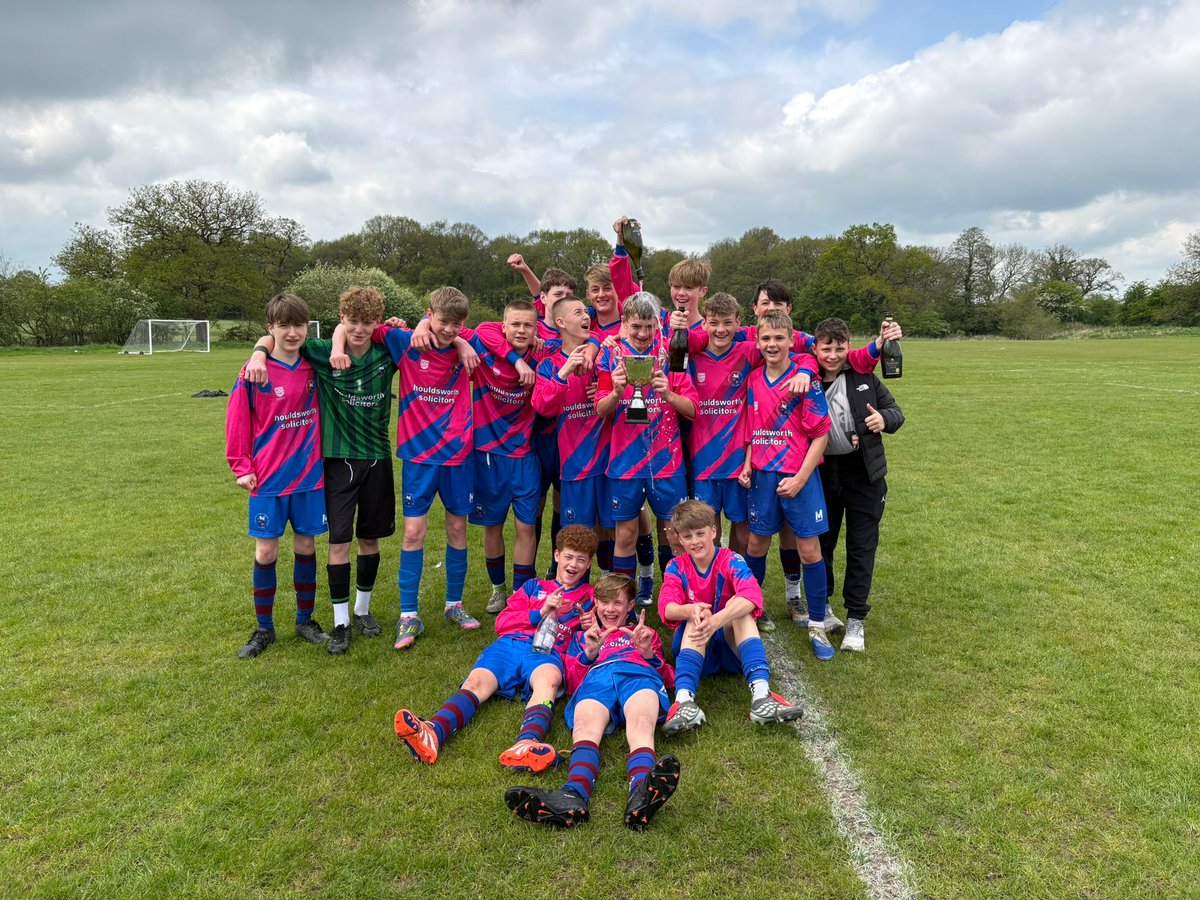 LanghoFC's tweet photo. Langho U14s White, 2nd division champions!
👍⚽️🏆💙❤️💙 https://t.co/LR4ghIBySo