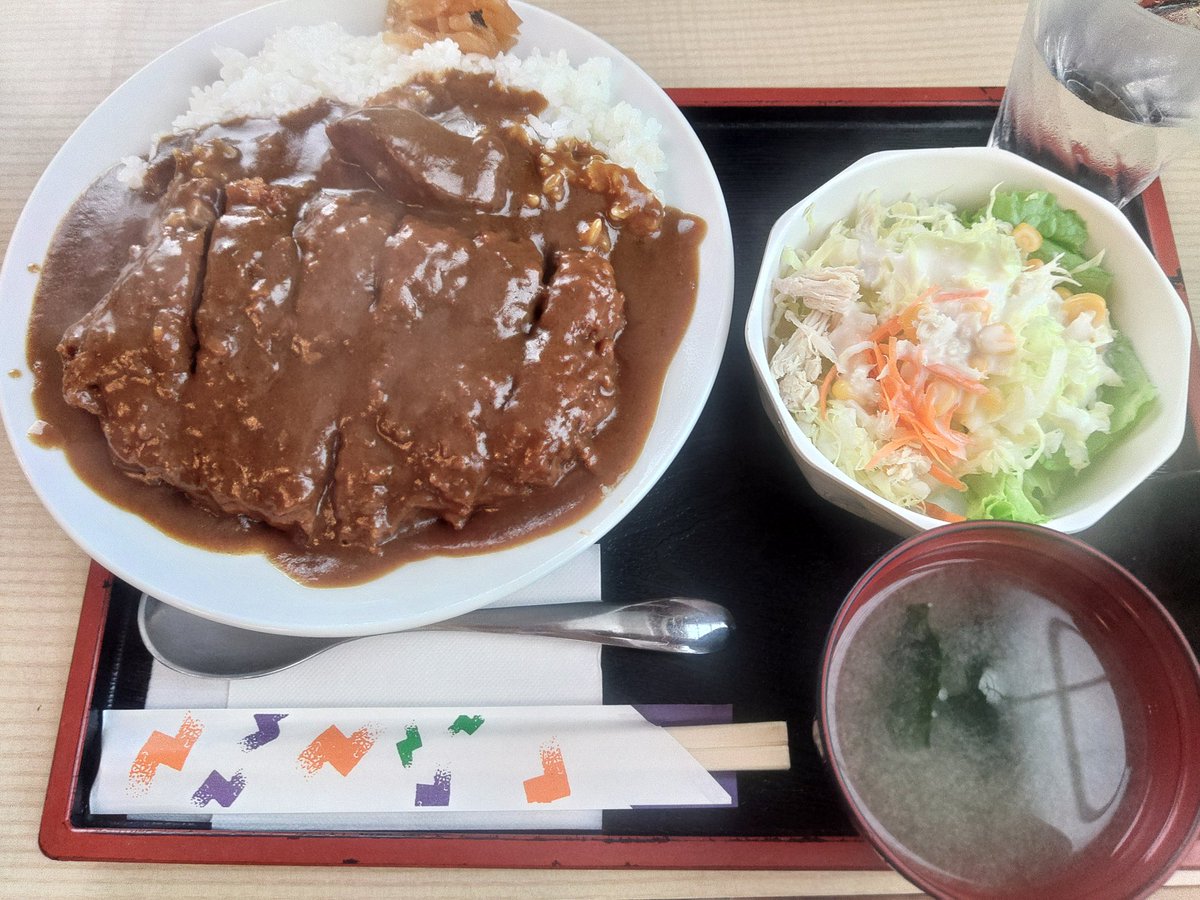 やさぐれ猫 tweet media
