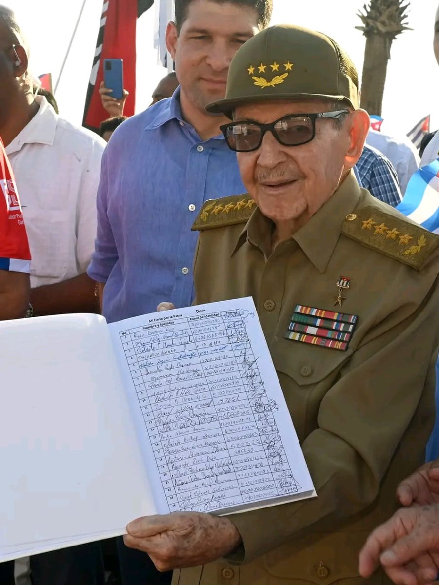 LA FIRMA QUE ENCABEZA LA LISTA: ¡La de Raúl! 
#MiFirmaPorLaPatria