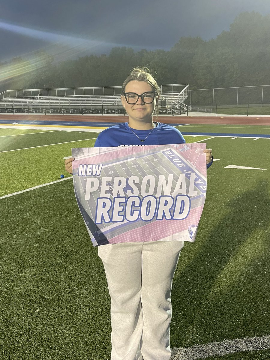 CoachOlszowka's tweet image. Congratulations Dani Reese… NEW PR in the Javelin at the Francis Howell Invitational!  #TEAM