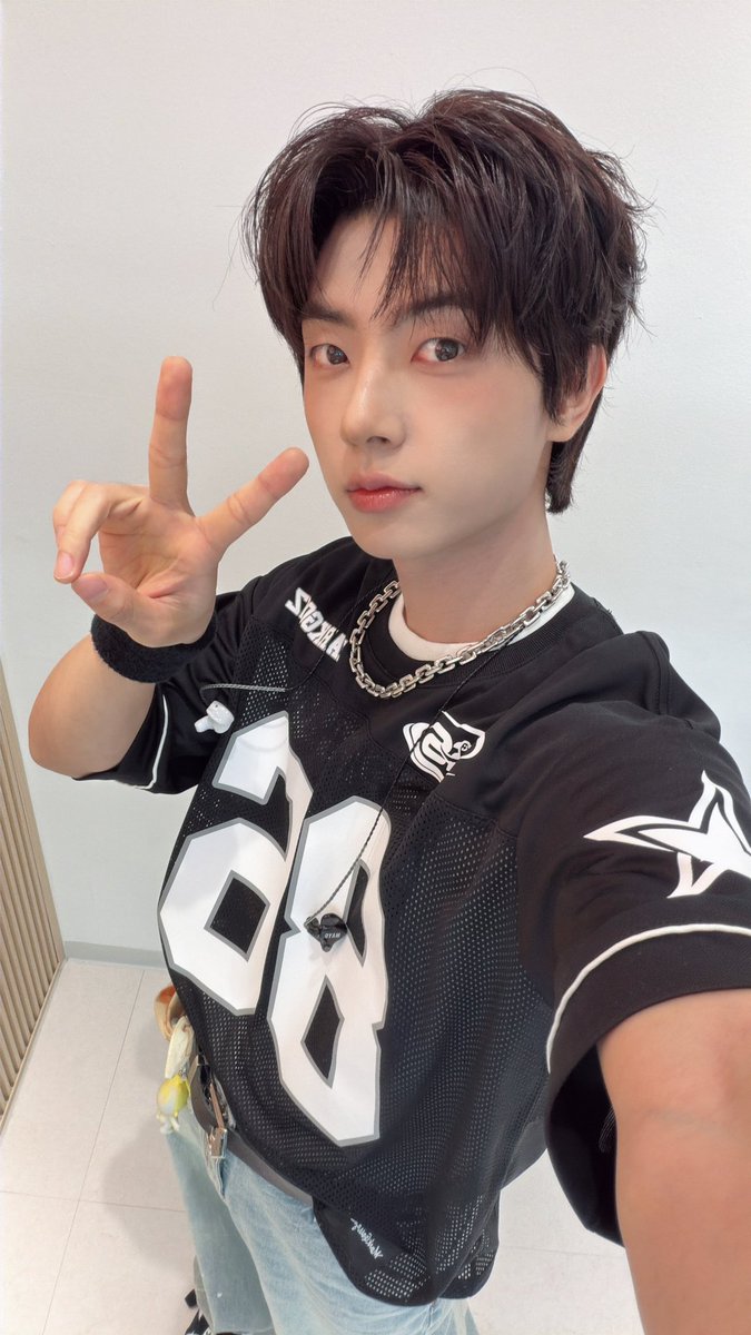 메롱 tweet media