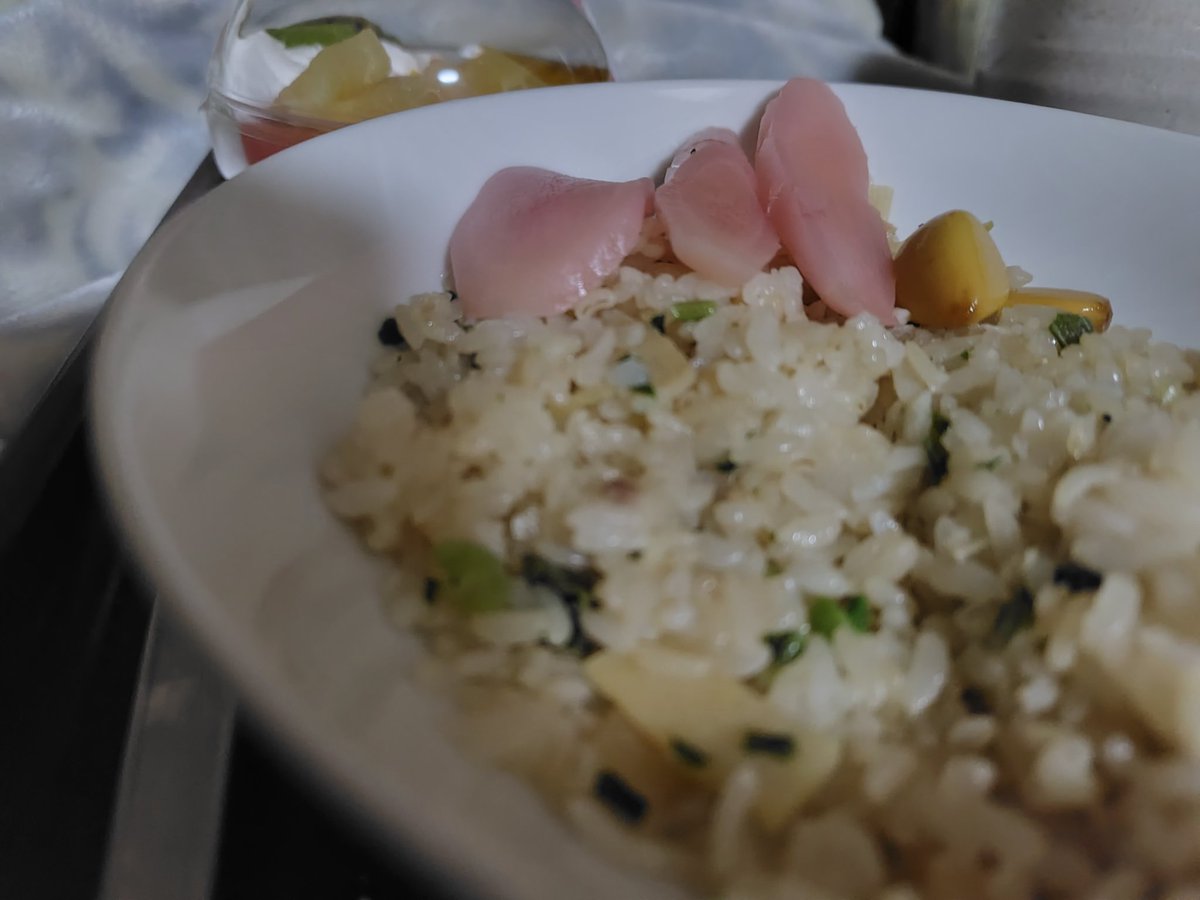 ヒデボー tweet media