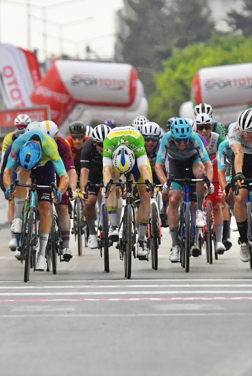 Bardiani-CSF 7 Saber tweet media