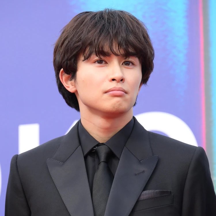 レッドカーペットの草川拓弥良すぎませんか？？？？