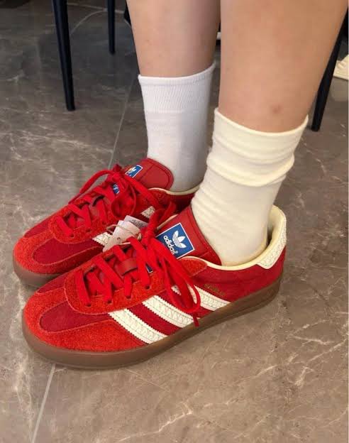 iamlittlebears's tweet image. ✨🐿️รับฝากหิ้ว Adidas ลด70%🍓🍒
Gazelle indoor red white color
1990 + หิ้วรวมส่ง250 = 2240
size: 36-39
📦ส่งของจ/พ/ศ
ขอคนพร้อมโอนเท่านั้นค่าา (หากของหมดคืนเงินเต็มจำนวน ไม่หักค่ะ)

#รับหิ้ว #Adidas #ส่งต่อเสื้อผ้า #ส่งต่อรองเท้า #รับหิ้วรองเท้า #sale #รองเท้าadidas #รองเท้าผ้าใบ