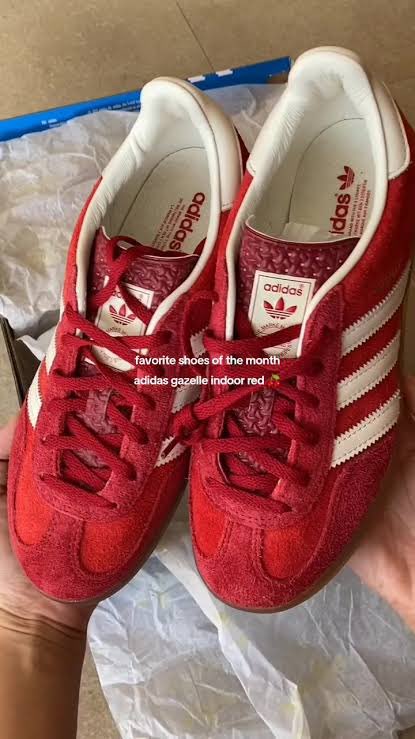 iamlittlebears's tweet image. ✨🐿️รับฝากหิ้ว Adidas ลด70%🍓🍒
Gazelle indoor red white color
1990 + หิ้วรวมส่ง250 = 2240
size: 36-39
📦ส่งของจ/พ/ศ
ขอคนพร้อมโอนเท่านั้นค่าา (หากของหมดคืนเงินเต็มจำนวน ไม่หักค่ะ)

#รับหิ้ว #Adidas #ส่งต่อเสื้อผ้า #ส่งต่อรองเท้า #รับหิ้วรองเท้า #sale #รองเท้าadidas #รองเท้าผ้าใบ