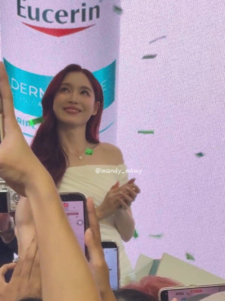 manmanhapimak's tweet photo. I DONT HAVE JUB MEOWWWWWW😭😭😭3 TIMES BUT I HAVE NO RECORDING LEYYYYYY😭😭😭😭

LOVE EUCERIN IN MY 
#LoverrukkxEucerin https://t.co/tP1W8SlJjl
