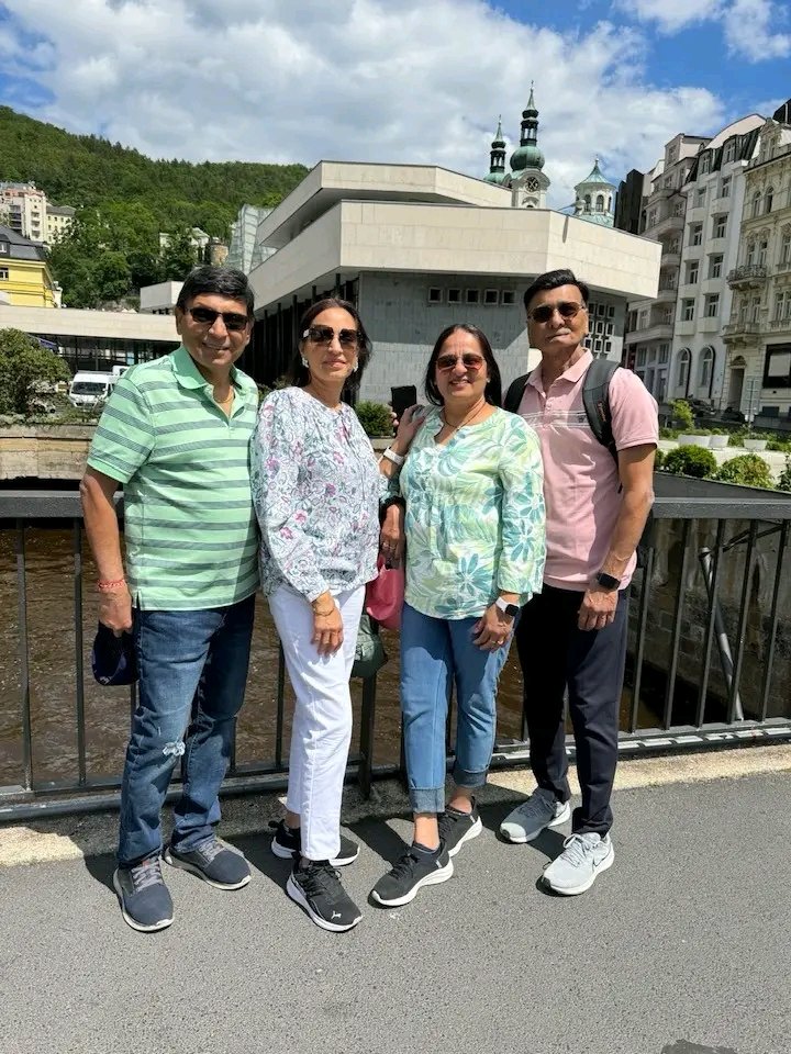 anitapatel901's tweet photo. Shoutout to our friend Nirubhai for working hard to organised this whole trip for us so we can have best time and one of the best tour company lAnd well organised tour we can ever ask for Couldn’t ask for better group of friends I made through this trip for life Miss everyone ❤️ https://t.co/9rdLLwXbNW