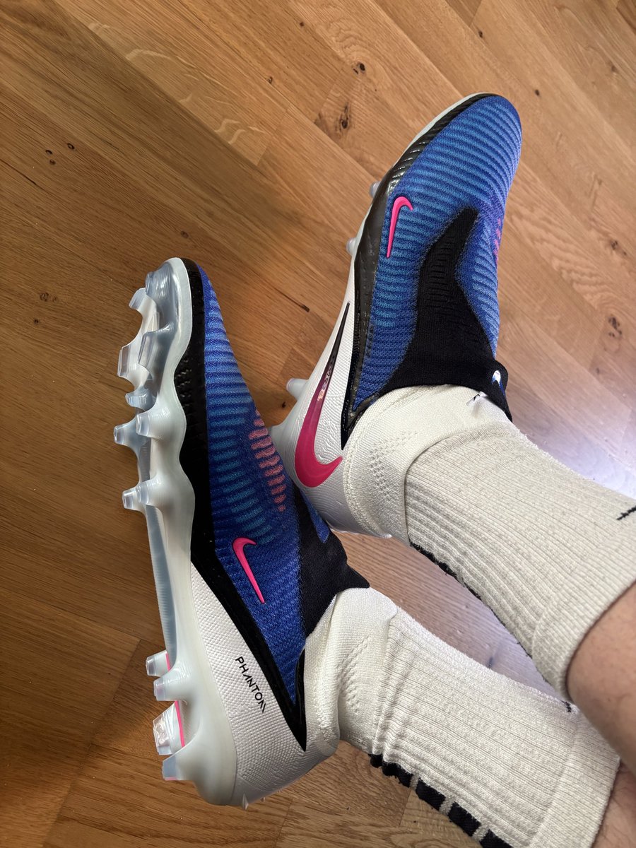 EliteSoccerKing tweet media