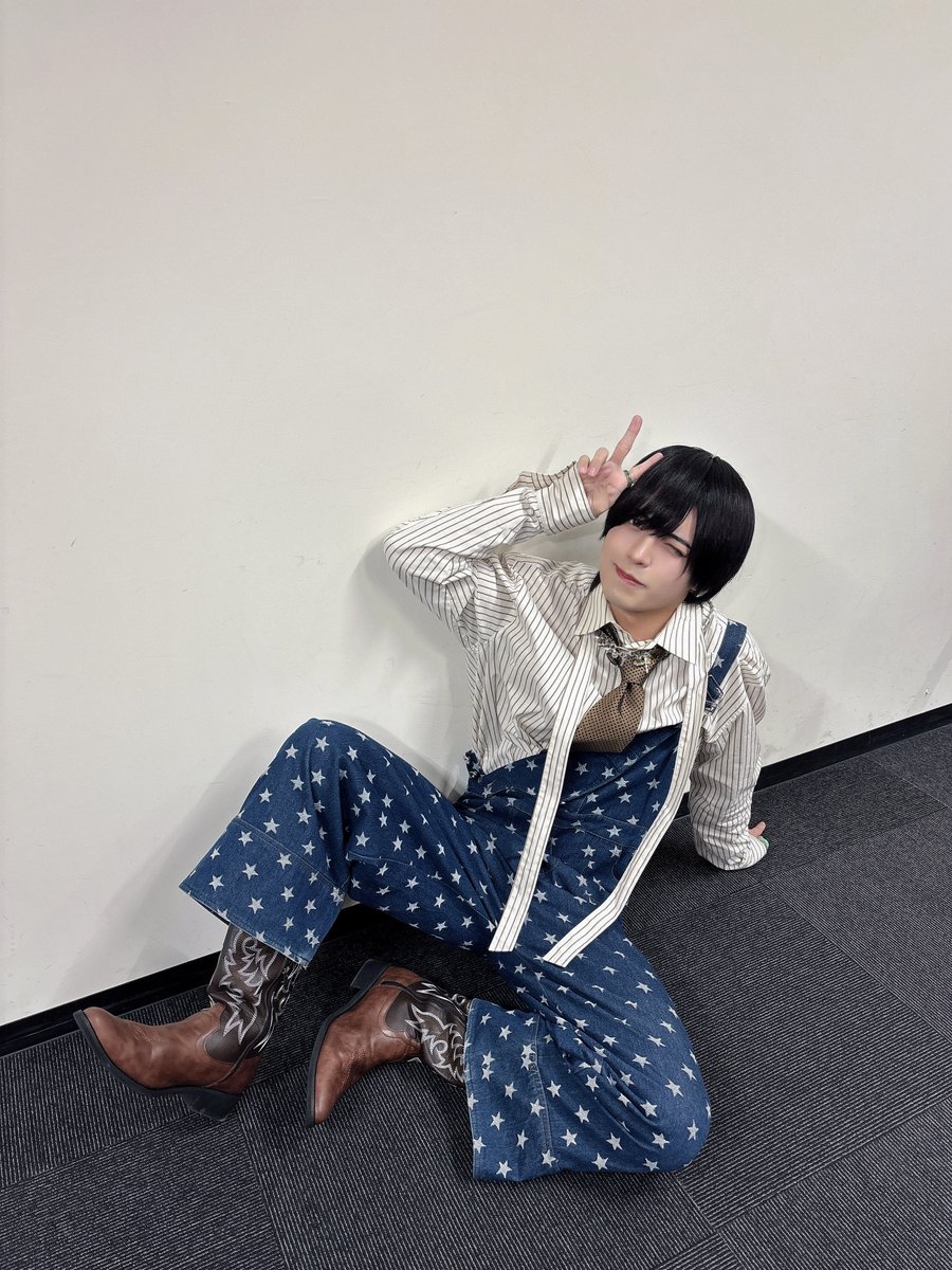 nkpn_yuki's tweet photo. "カレンダー発売記念イベント" in東京
ご来場ありがとうございました！

応援してくれてるみんなに直接会えるのは
嬉しいしこれからも大事にしていきたいです☺️

このカレンダーがみんなの生活に馴染んで
毎月楽しい思い出で溢れますように！！！

次は5/5名古屋でお待ちしてます✨ https://t.co/VeNqckF8yo