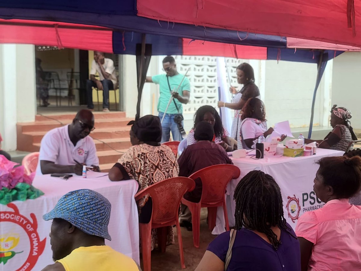 PSGhAshanti's tweet photo. Yesterday, the Pharmaceutical Society of Ghana (@Official_PSGH ) pursued its agenda of enrolling 900+ Lives onto NHIS at Amanorkrom. 

The 90th anniversary celebration continues! #PSGhAt90 #PSGhAshanti #AskYourPharmacist https://t.co/HTMt12BVcz
