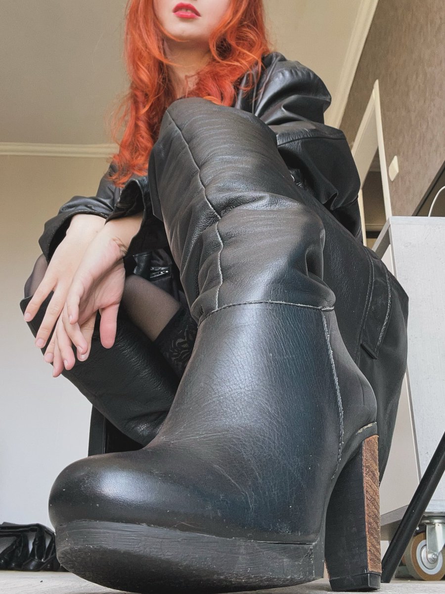 👣Miss Katrin👣 tweet media