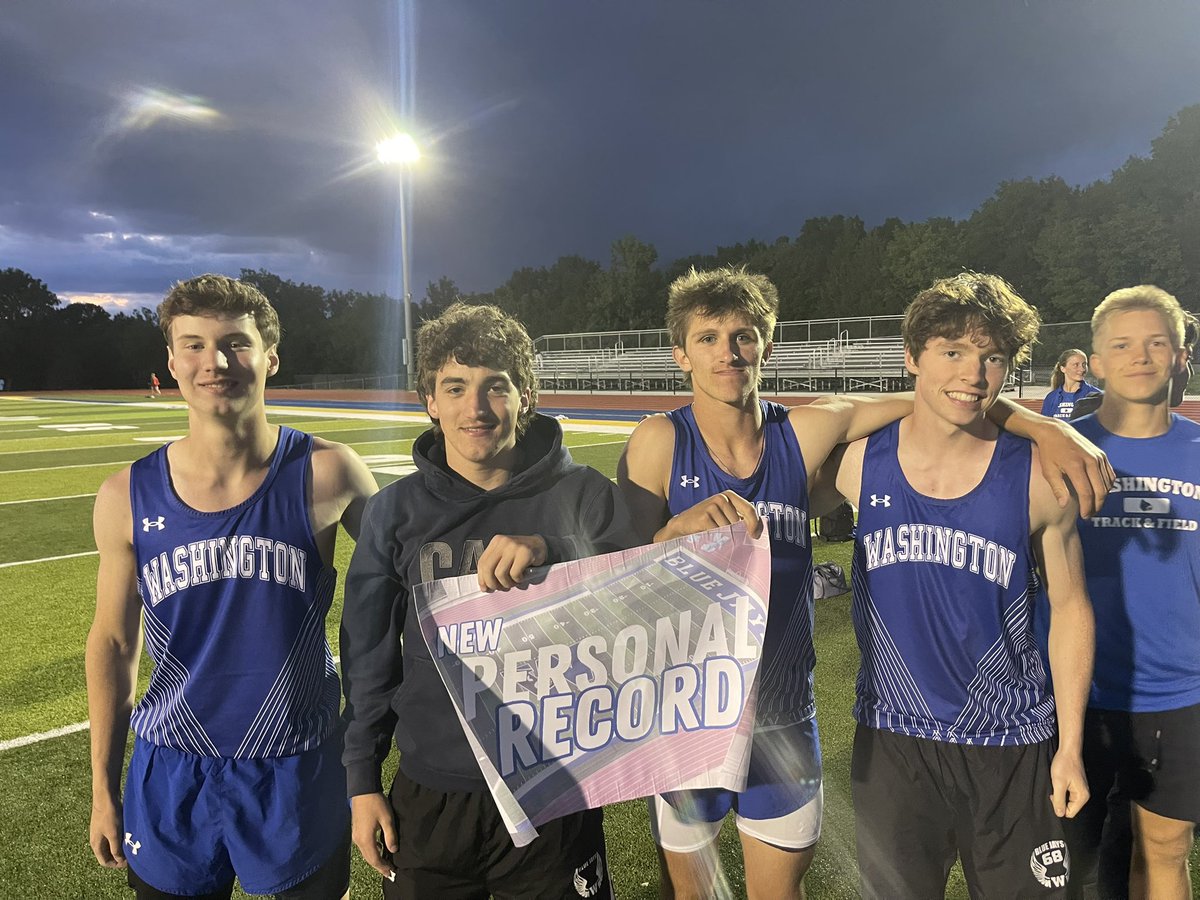 CoachOlszowka's tweet image. Congratulations Ryan Howard’s, Jackson Reiser, Caleb Matchell, &amp;amp; Justin Brooman… NEW SEASON BEST in the 4x100m Relay at the Francis Howell Invitational!  #TEAM
