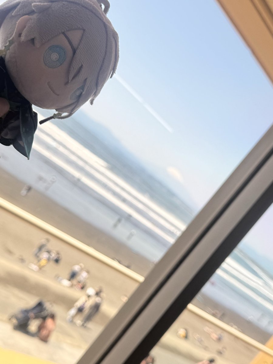 izana00137's tweet photo. 久しぶりに会った友達と江ノ島行ってきた！
お互いに車見せあったり楽しかった(≧∇≦) https://t.co/q0IQoFAual