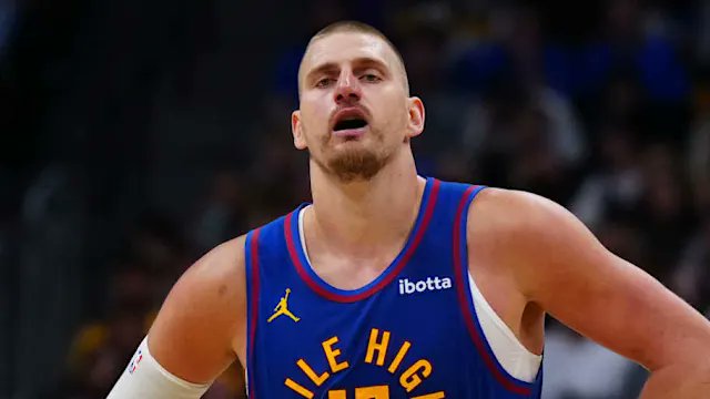 1116sen's tweet photo. 𝗔𝗟𝗟 𝗔𝗠𝗘𝗥𝗜𝗖𝗔𝗡 𝗛𝗢𝗨𝗥
🏀 Wild week of NBA Playoff results
🏀 Is Jokic still the #1 man in the league?
🏒 Will Connor McDavid stay in Edmonton?
🏇 The Chief is at the Kentucky Derby!

with @JordanKounelis + @thechiefsports + @olandy333

🔊 https://t.co/fO7wOdDKSQ https://t.co/q4bEQyrI1L