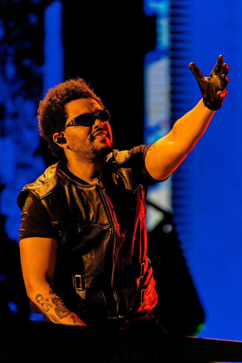 “Eu dedico Hurry Up Tomorrow a São Paulo. Esta é uma cidade muito especial para mim. Hurry Up Tomorrow, o último álbum, não existiria sem essa cidade.” — The Weeknd 🇧🇷

#AfterHoursTilDawnTour