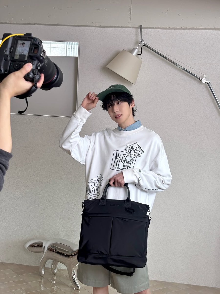 YunhoInfoBR's tweet image. #INSTA 📸 Atualização do Yunho em seu Instagram [3/4]

🐶: Bastidores pela primeira vez em um tempo

IG: yunou._.u

#YUNHO #윤호 #ATEEZ #ATINY #ateezbrasil #YUNHOxMaisonKitsuné 🐬