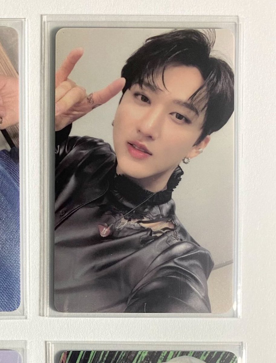 lqvebin's tweet photo. changbin ld photocard skz satis 🐺

hasari yok guncel piyasasini bilmiyorum almak isteyen varsa konusabiliriz 800(?) civari dusundum

rt lutfen #skzsatis @straykidstrade1 @SKZTRadeSell @SkzTradeSell08 @bgsatistakass https://t.co/RweTdRjqNW