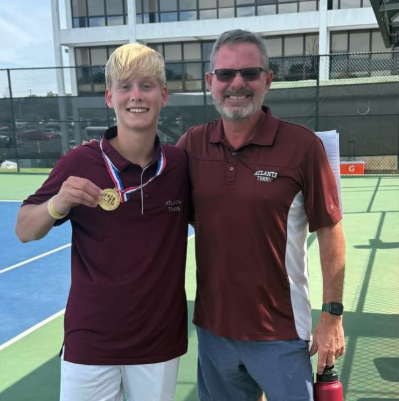 FLAGintl's tweet photo. 🎾 Big Wins for Our FLAG Students!

We’re celebrating an incredible showing on the court! Chris from Germany, a talented tennis player, brought home 1st place at regionals, while Lucas took gold at a high school track meet—an amazing achievement for both. https://t.co/BVL6l2B7R3