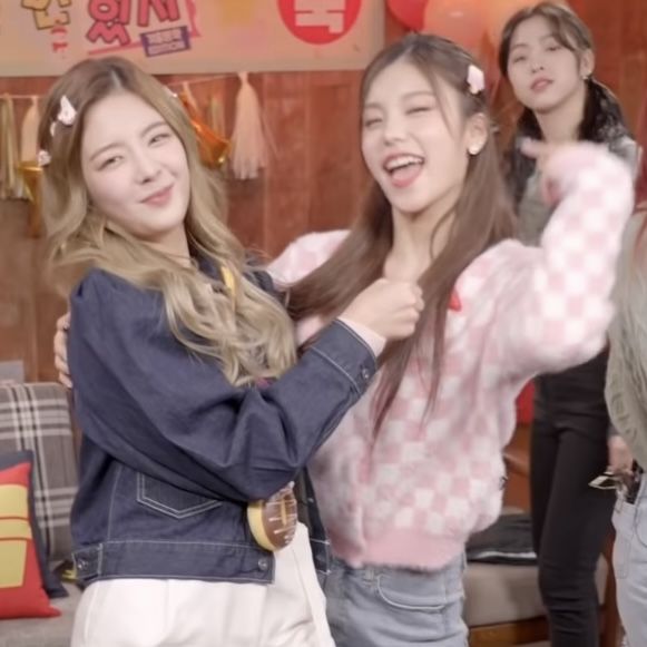 yejisu archive 📂 tweet media