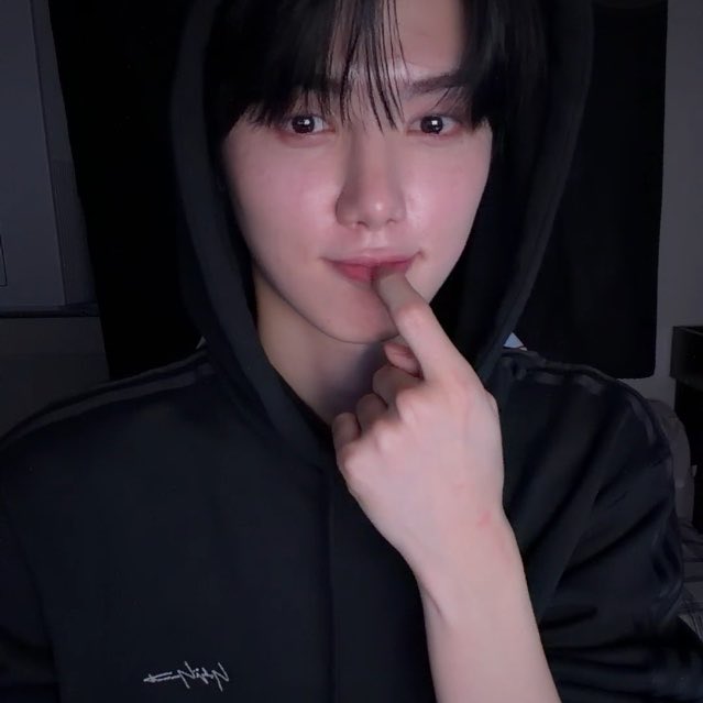 순이 tweet media