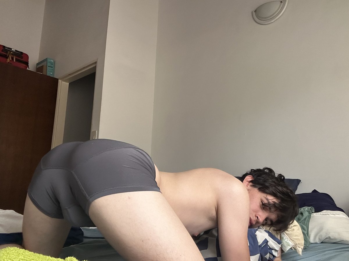 sam tweet media