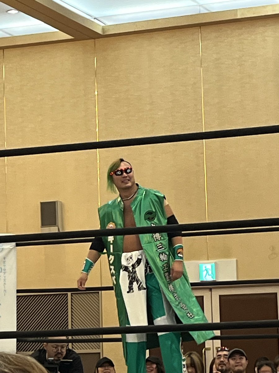mudamuda64's tweet photo. DDT札幌大会2連戦❗️
楽しかった👍
次回１０月また観に行きます‼️
吉田選手いつもチケット、ラーメン
ありがとうございます✌️
#ddtpro
#プロレス https://t.co/O9DyKHm2bY