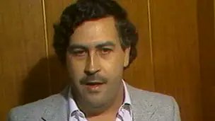 "¿Por qué arrojó varios kilos de polvo blanco por el retrete el día que lo imputaron?"