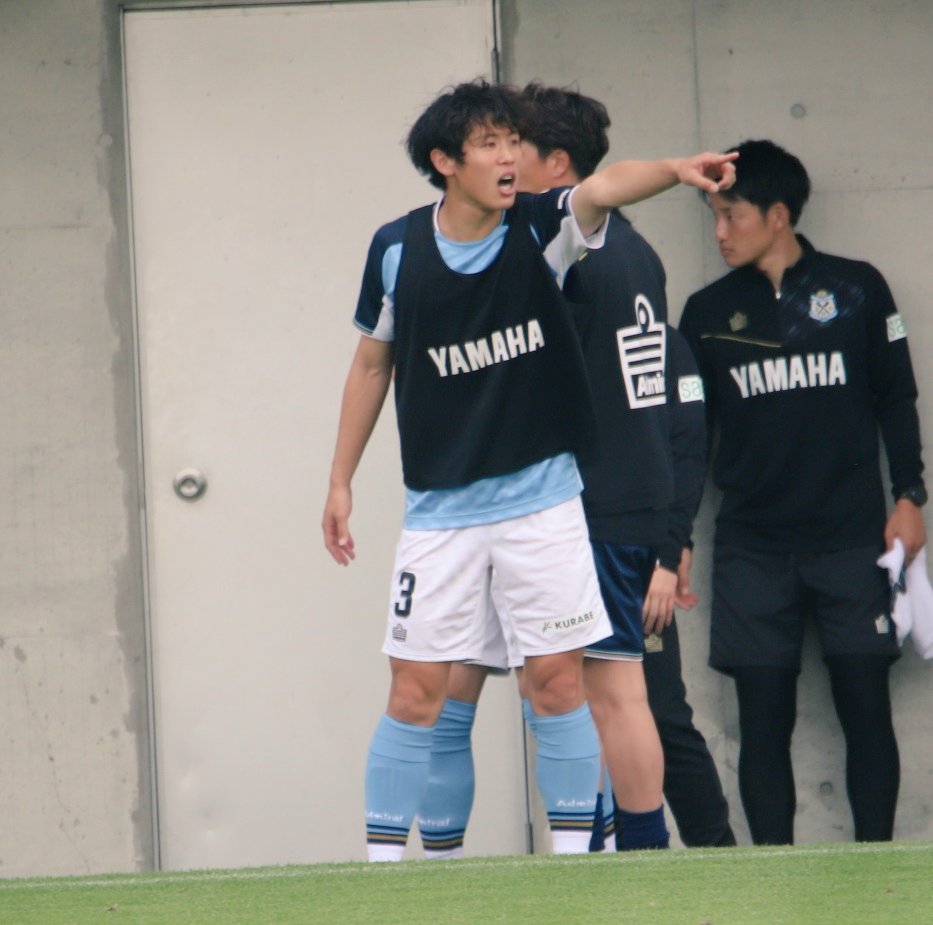 テン10 tweet media