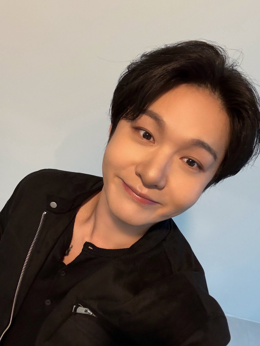 창고 tweet media