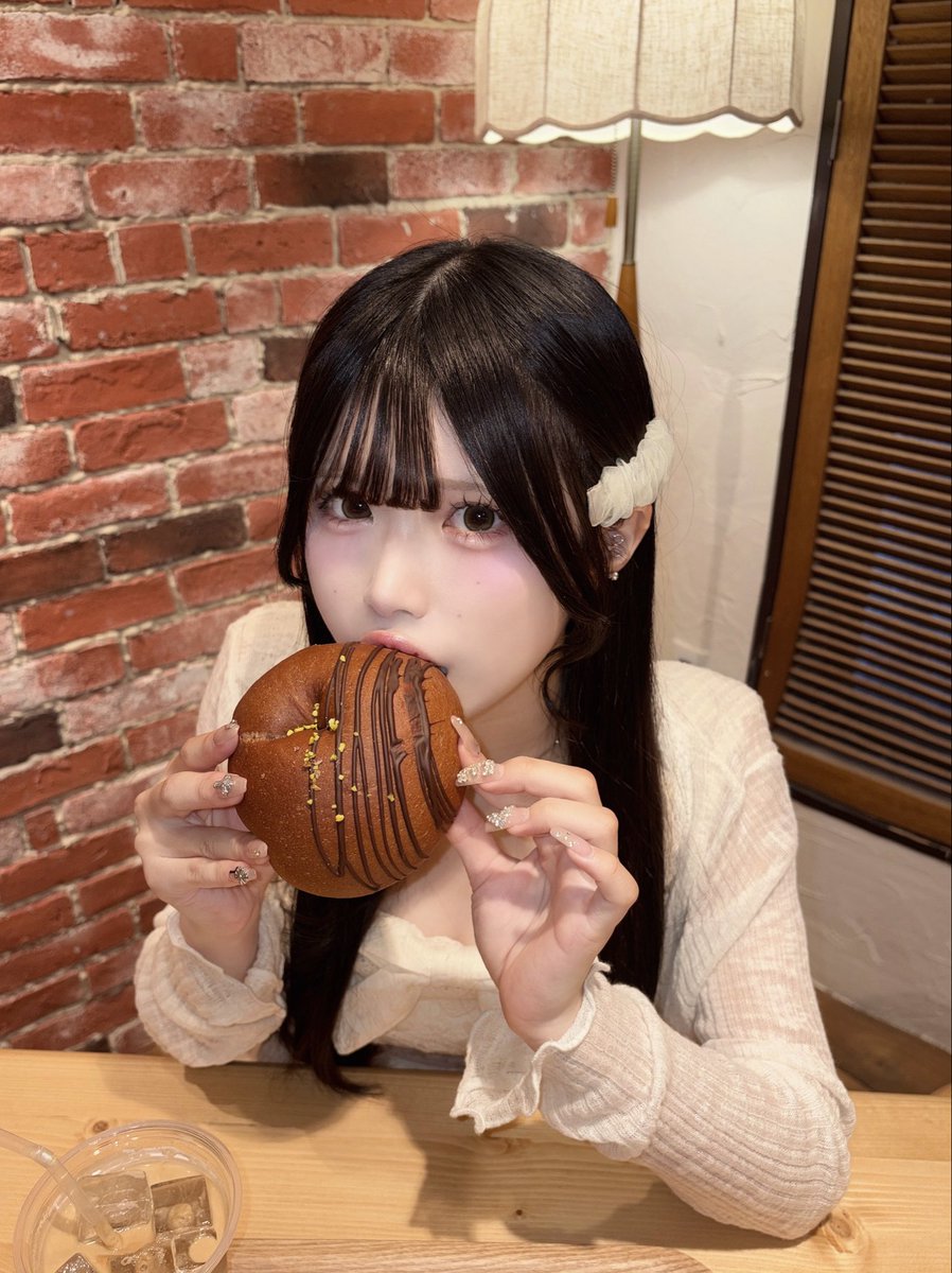 こま tweet media