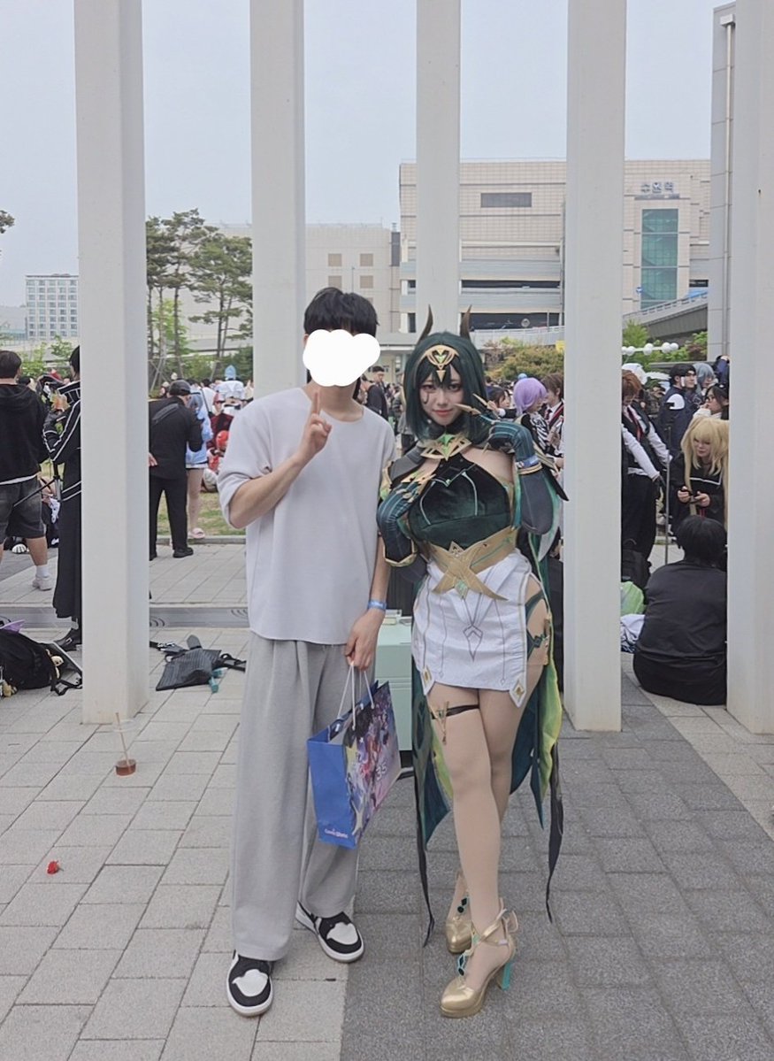 펌킨님이랑 사진 찍으려고 하루종일 기다림

#서코 #수코 <a href="/good_duck71/">펌킨_𝐏𝐢</a>